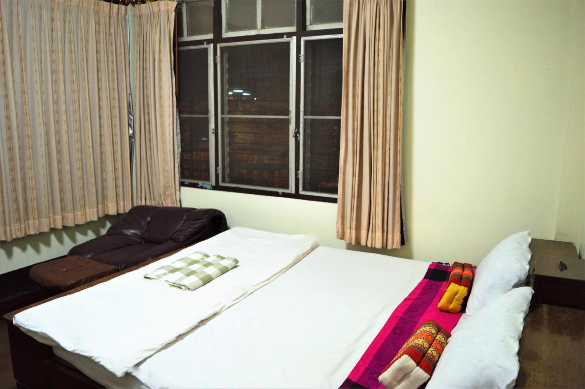 28 Rachabutr Hostel Ubon Ratchathani Δωμάτιο φωτογραφία