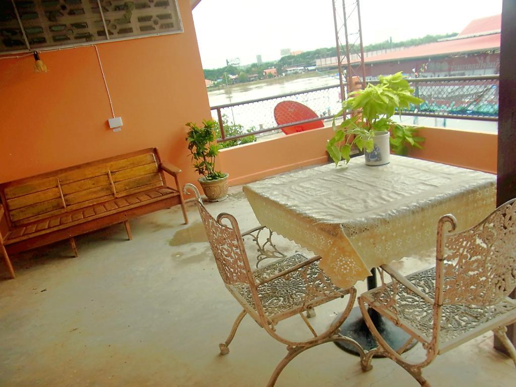 28 Rachabutr Hostel Ubon Ratchathani Δωμάτιο φωτογραφία