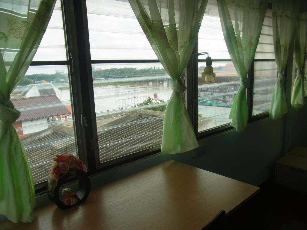 28 Rachabutr Hostel Ubon Ratchathani Δωμάτιο φωτογραφία